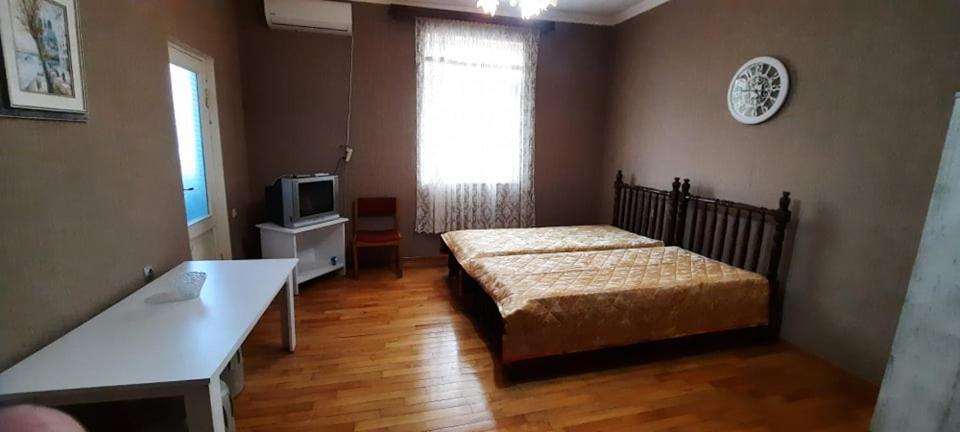 Iren Apartment Batumi Esterno foto