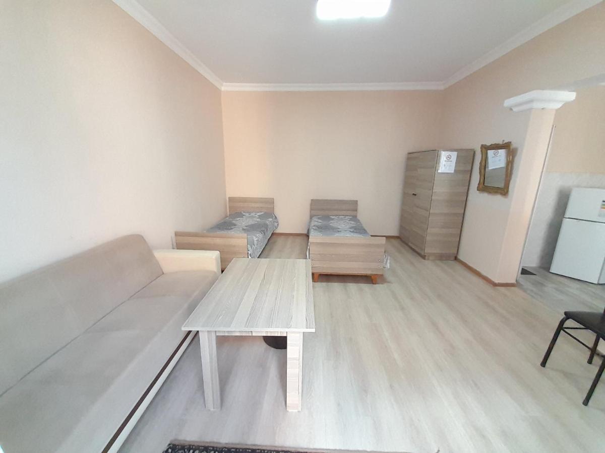 Iren Apartment Batumi Camera foto